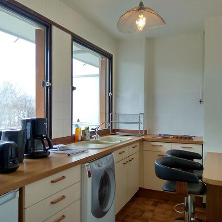 Budget Apart With Balcony And Great View Saint-Denis  Bagian luar foto